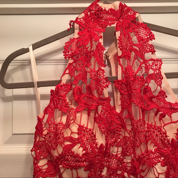 RED/CREAM LACE PROM DRESS - Picture 3 of 6